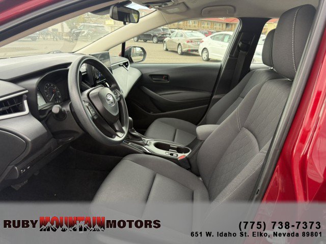 Used 2025 Toyota Corolla LE FWD image 11