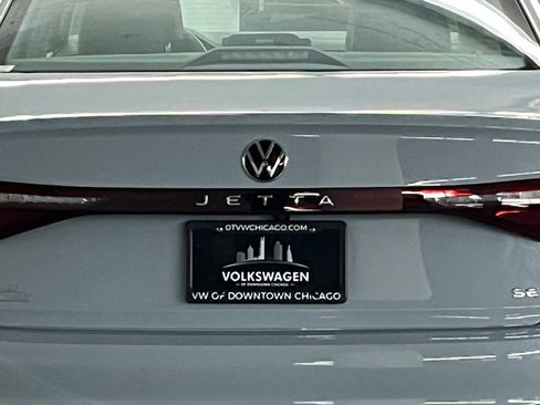 New 2025 Volkswagen Jetta SE image 34