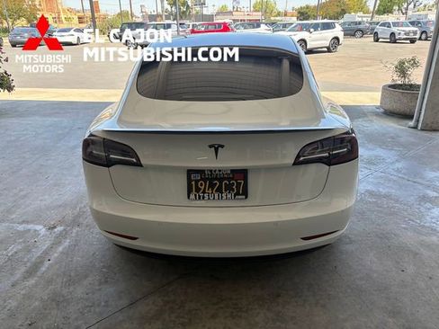 Used 2019 Tesla Model 3 Standard Range Plus RWD image 4