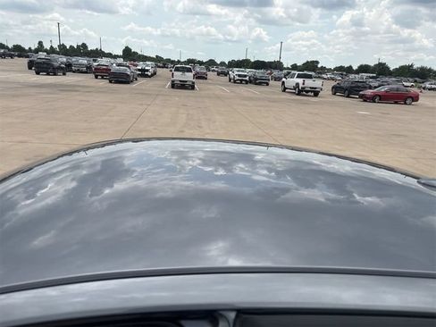 Used 2025 Nissan Altima 2.5 SV FWD image 9