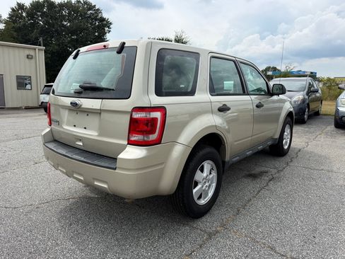 Used 2012 Ford Escape XLS FWD image 7