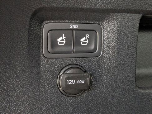 Used 2023 Kia Telluride S FWD image 15