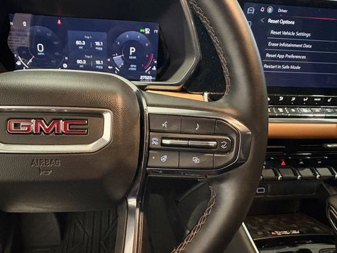 Used 2024 GMC Canyon AT4 w/ AT4 Premium Package image 13