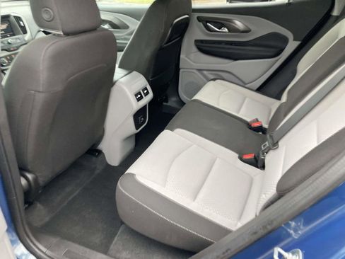 Used 2024 GMC Terrain SLE w/ Fleet Convenience Package AWD/4WD image 15