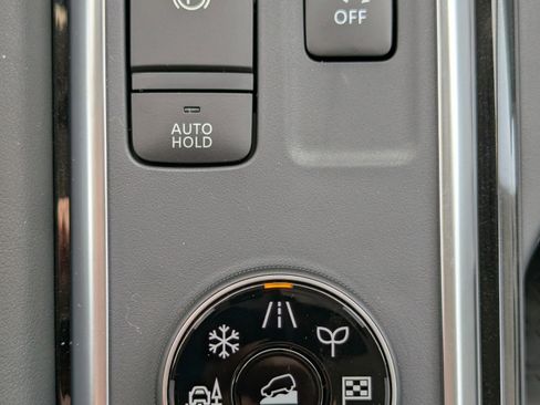 New 2025 Nissan Pathfinder SV w/ Cargo Package image 27