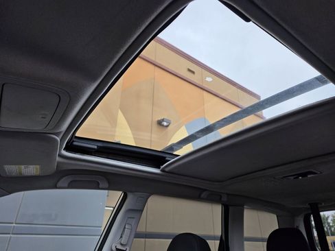 Used 2011 Subaru Forester 2.5X Premium w/ Rugged Pkg 1F image 17