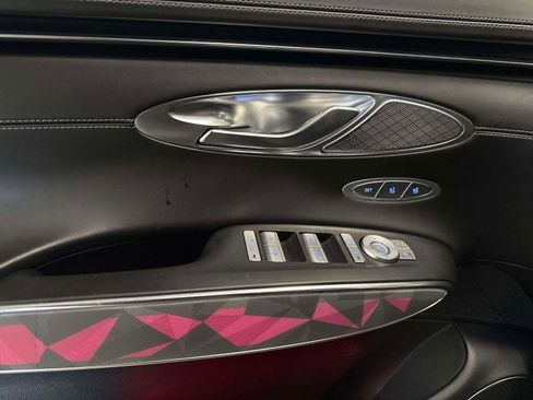 Used 2022 Genesis GV70 3.5T Sport w/ Sport Advanced Package image 18