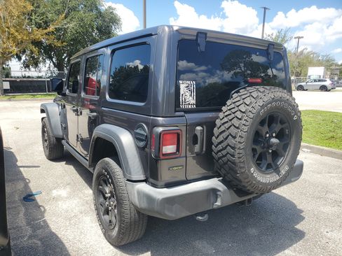 Used 2022 Jeep Wrangler Unlimited Sport AWD/4WD image 4