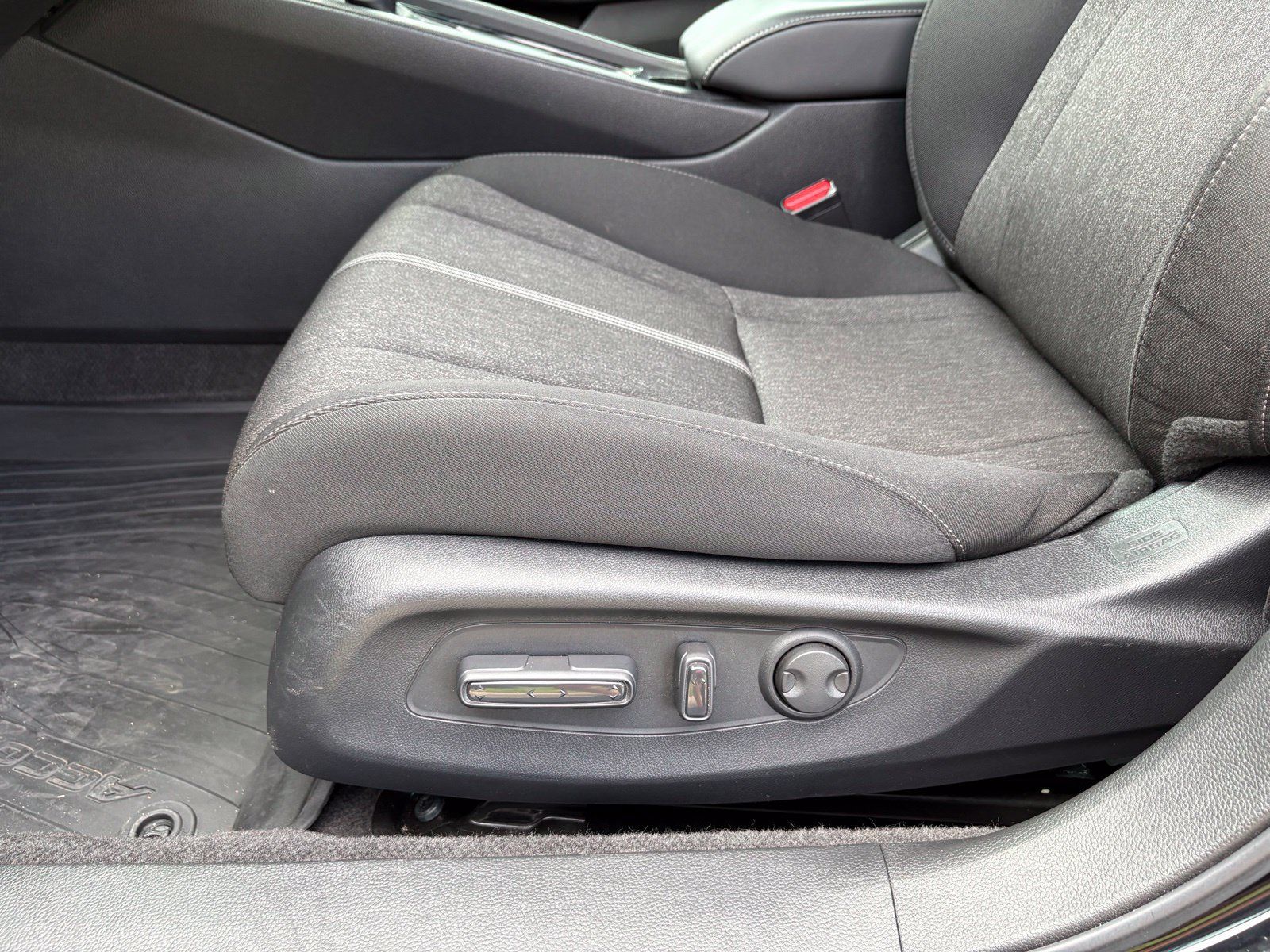Used 2024 Honda Accord Sport image 27