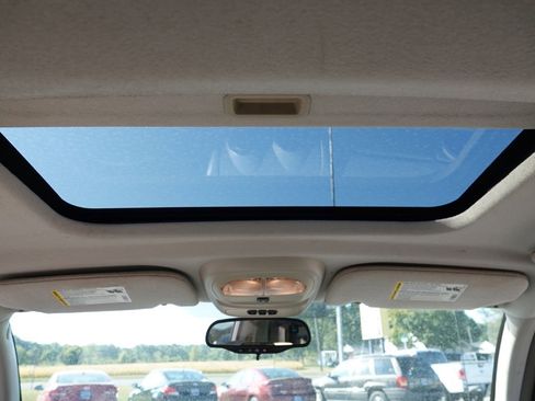 Used 2006 GMC Envoy XL SLE image 28