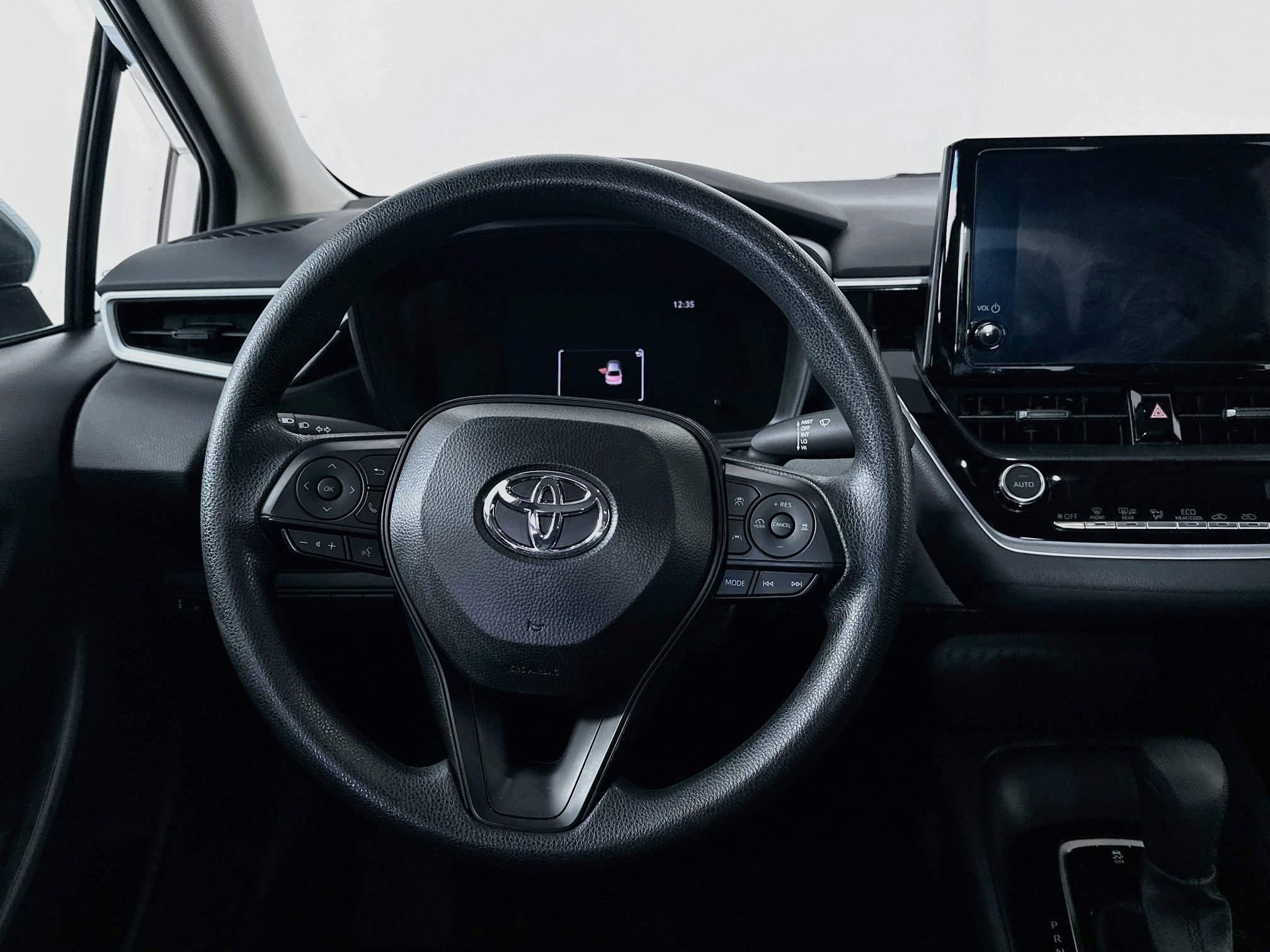 Used 2026 Toyota Corolla LE FWD image 18