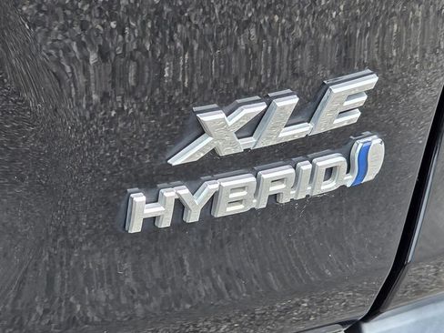 Used 2022 Toyota RAV4 XLE w/ Convenience Package AWD/4WD image 31