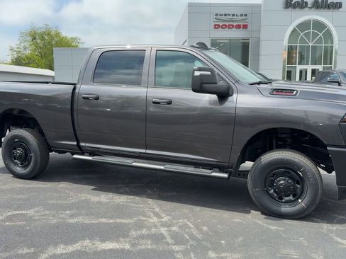 New 2026 RAM 2500 Tradesman AWD/4WD image 8