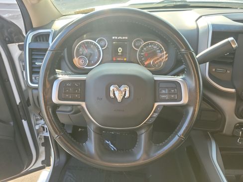 Used 2020 RAM 3500 Big Horn w/ Level 1 Equipment Group AWD/4WD image 18