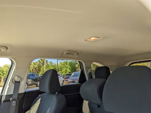 Certified 2025 Kia Sorento LX image 22