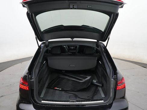 Used 2021 Audi RS 6 AWD/4WD image 13