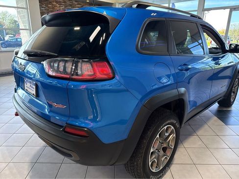 Used 2020 Jeep Cherokee Trailhawk AWD/4WD image 44