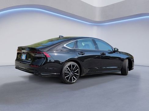 New 2026 Honda Accord Touring image 4