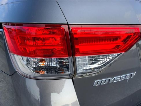 Used 2016 Honda Odyssey EX-L image 28