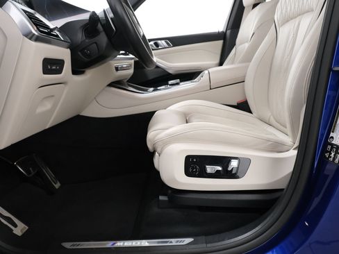 Used 2025 BMW X5 M60i AWD/4WD image 30