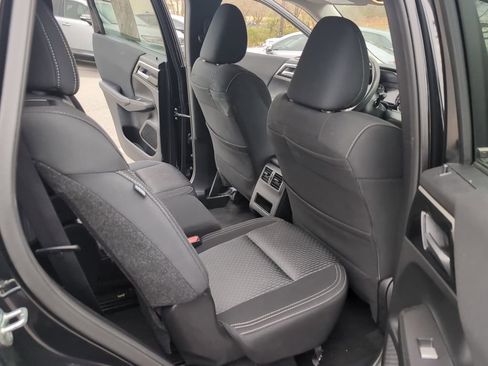 Used 2024 Mitsubishi Outlander ES image 13