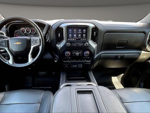 Used 2022 Chevrolet Silverado 1500 LTZ AWD/4WD image 10