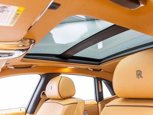 Used 2013 Rolls-Royce Ghost RWD image 71