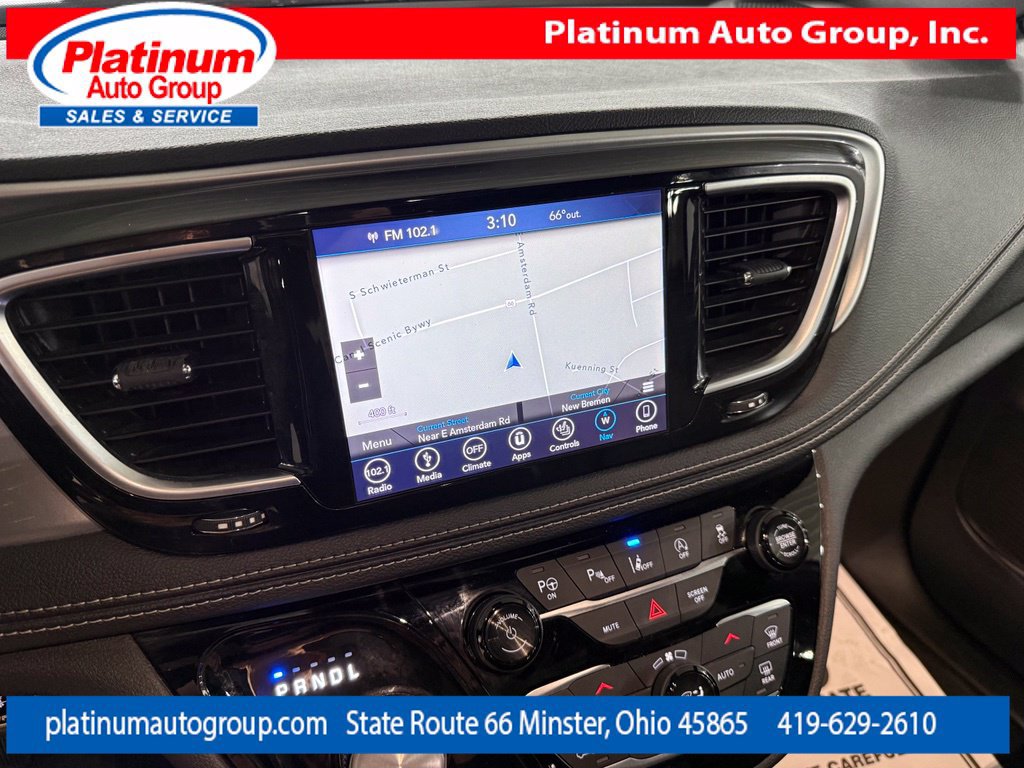 Used 2019 Chrysler Pacifica Limited w/ Advanced Safetytec Group FWD image 19