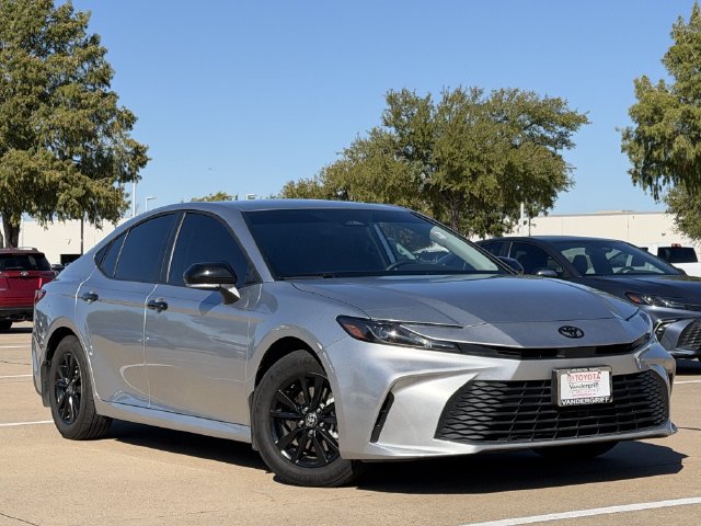 Used 2026 Toyota Camry LE w/ Convenience Package FWD image 2