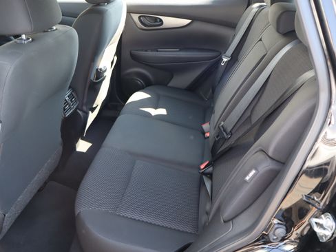 Used 2021 Nissan Rogue Sport S FWD image 30