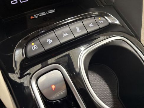 Certified 2023 Buick Envision Avenir AWD/4WD image 33