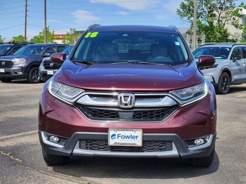 Used 2018 Honda CR-V Touring image 2
