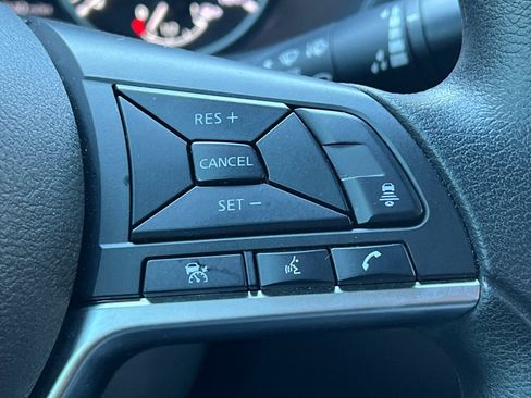 Used 2023 Nissan Sentra SV image 31