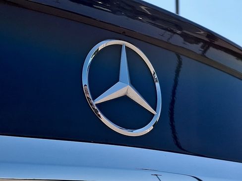 Certified 2018 Mercedes-Benz C 300 4MATIC Sedan image 30