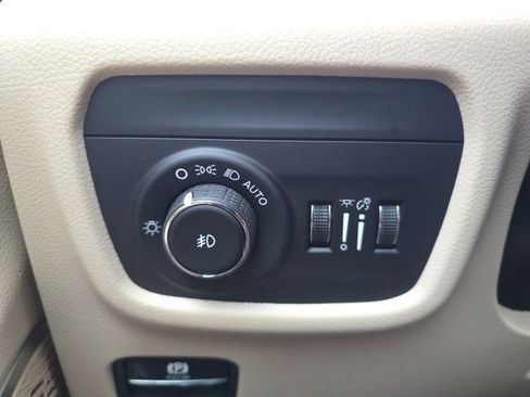 New 2026 Jeep Grand Cherokee Limited image 11