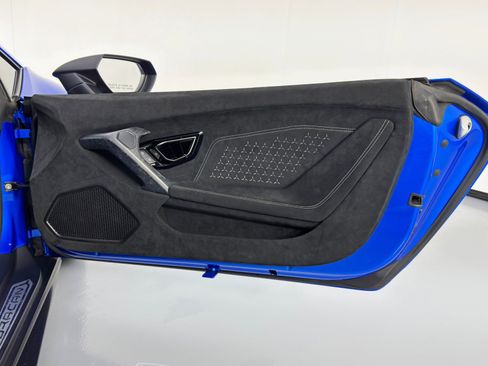 Used 2018 Lamborghini Huracan Performante image 46