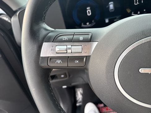 Used 2025 Hyundai Kona SEL AWD/4WD image 18