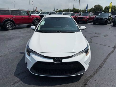 Used 2021 Toyota Corolla LE image 21