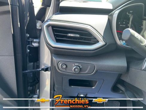 Used 2023 Chevrolet TrailBlazer LS AWD/4WD image 10