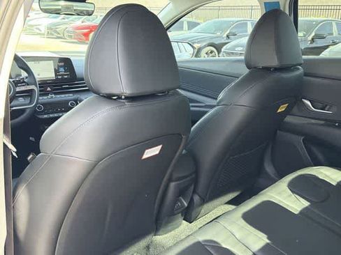 New 2026 Hyundai Elantra Limited image 15