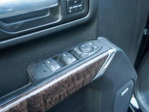 Used 2020 GMC Sierra 3500 Denali w/ Denali Ultimate Package image 18