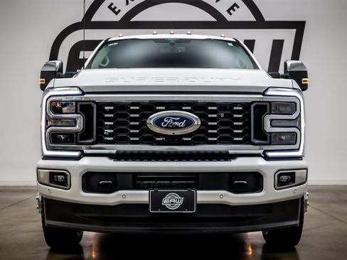 Used 2026 Ford F350 Platinum w/ Platinum Plus Package AWD/4WD image 4