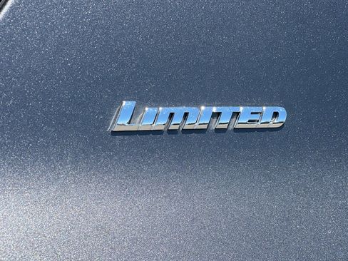 Used 2014 Toyota 4Runner Limited AWD/4WD image 26