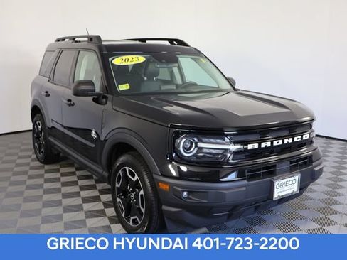 Used 2023 Ford Bronco Sport Outer Banks w/ Tech Package AWD/4WD image 1