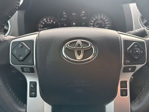 Used 2018 Toyota Tundra Limited image 17
