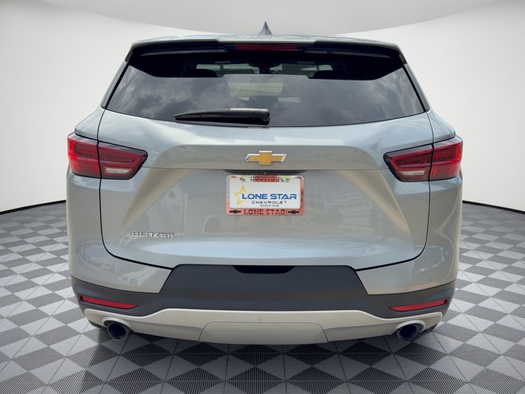 Certified 2025 Chevrolet Blazer LT FWD image 11