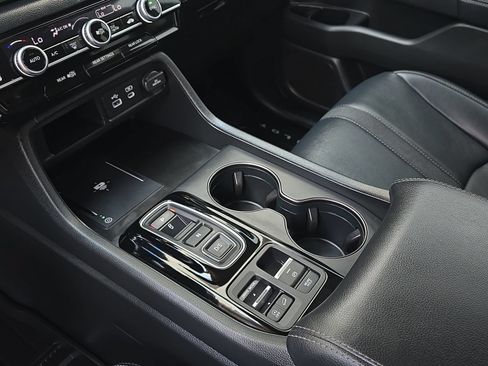 Certified 2024 Honda Pilot EX-L image 27