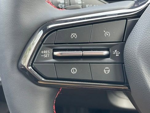 New 2026 Chevrolet Traverse RS w/ LPO, Floor Liner Package FWD image 7