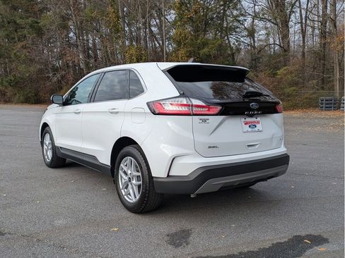 Certified 2024 Ford Edge SEL image 11
