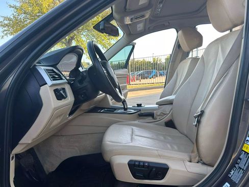 Used 2014 BMW 320i xDrive Sedan image 28